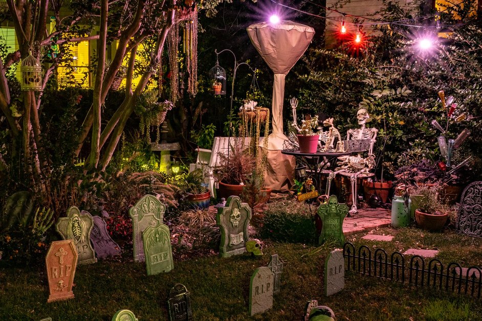 Olive Avenue Halloween Extravaganza Activities & Events in Redlands CA